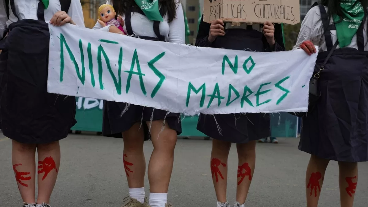 Cientos de mujeres marchan en ciudades de Latinoamérica por el derecho al aborto legal y seguro