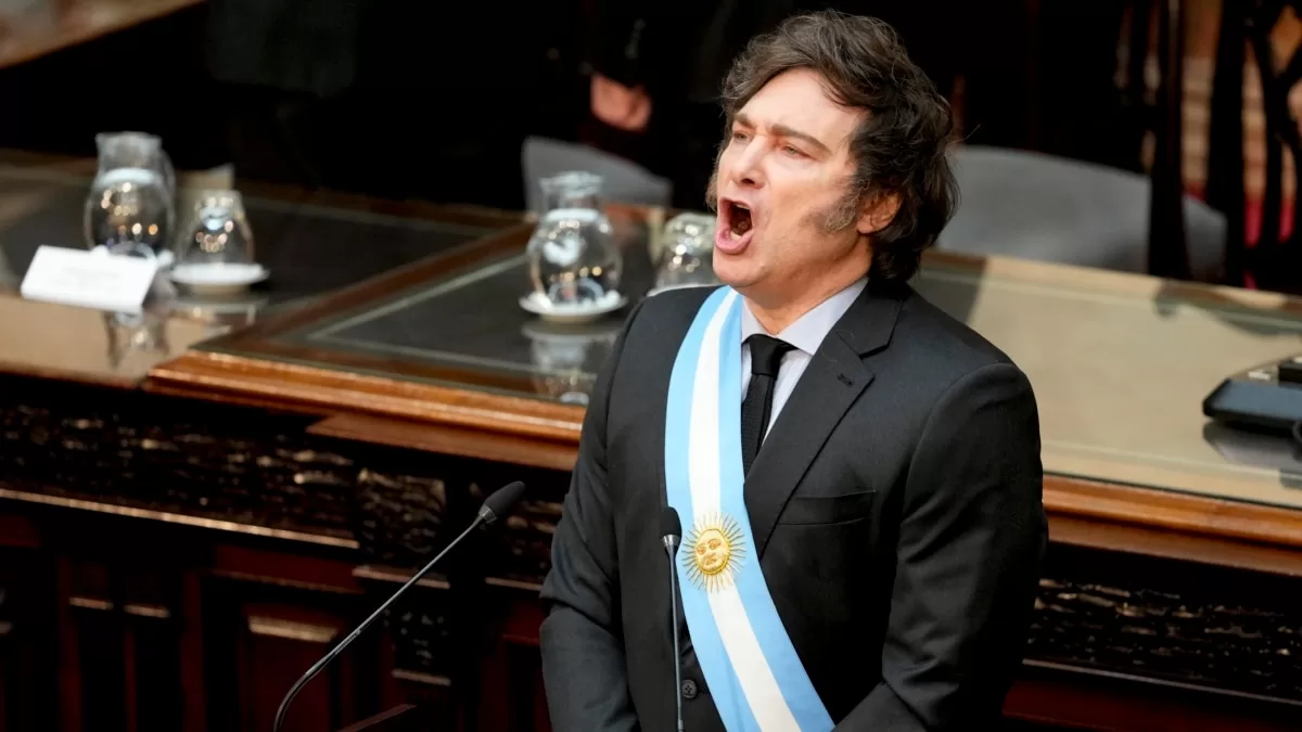 Milei promete austeridad en su presupuesto para 2025 y plantea un duelo en el Congreso argentino