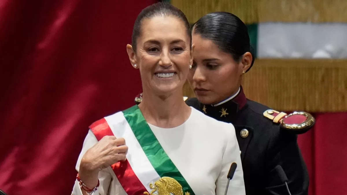 Claudia Sheinbaum asume como la primera presidenta de México