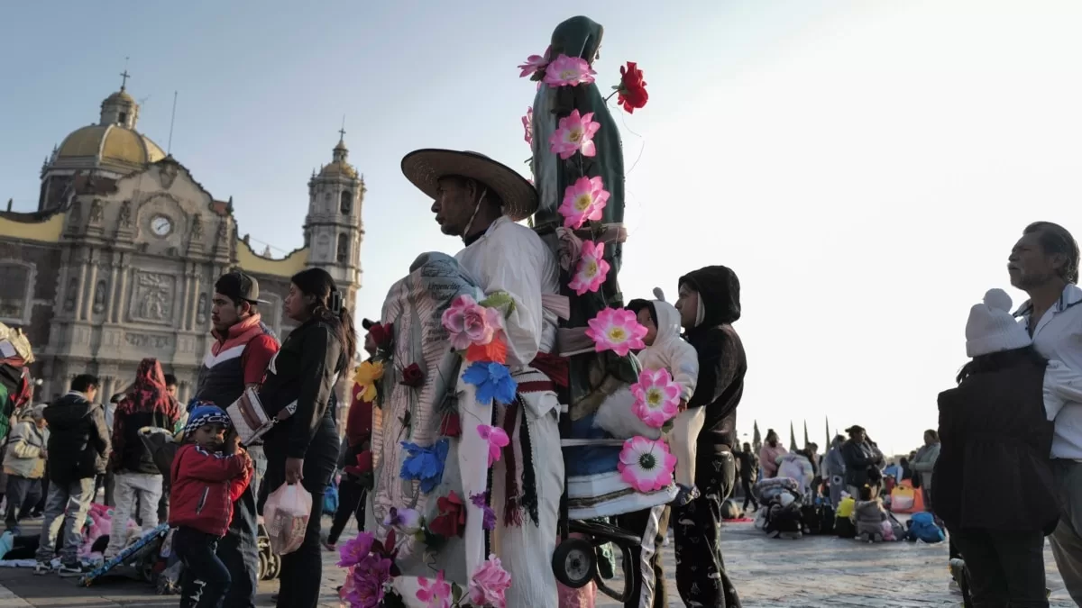 Asesinan a cinco personas en un ataque armado en el centro de México