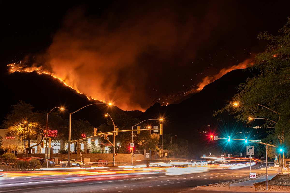 Más del 12% de Los Ángeles se ha quemado con los incendios forestales, más de 12.000 casas destruidas y 50.000 más en riesgo, un desastre ecológico y económico de proporciones históricas