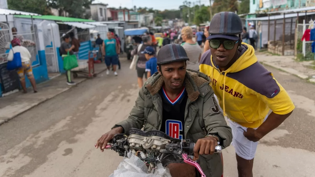 Cuba informa sobre más de un centenar de presos liberados, ONGs computan unos 50 como políticos