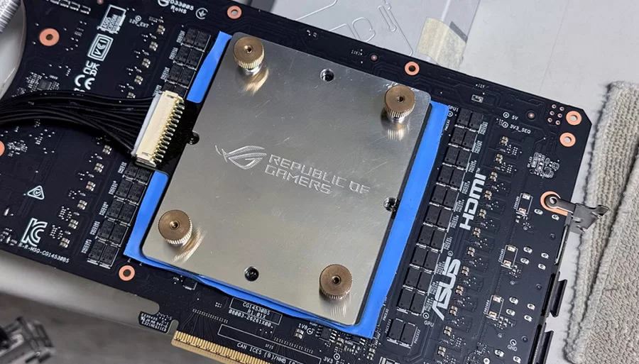 ASUS overclockea la RTX 5090 a 3.5 GHz y establece nuevos récords