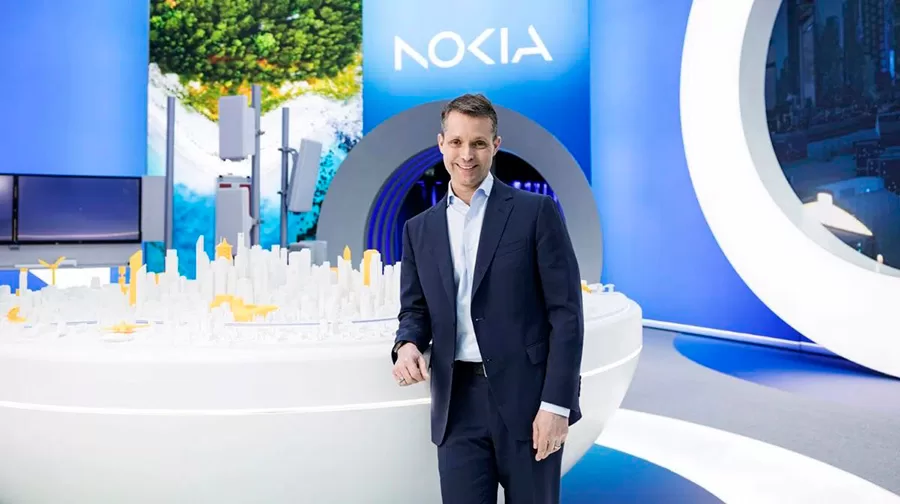 Intel pierde a su jefe de IA y centro de datos, quien ahora será CEO de Nokia