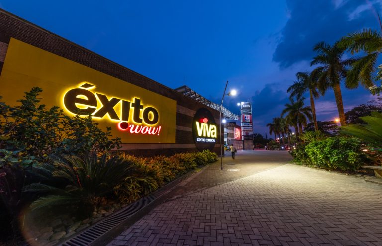 fachada-viva-villavicencio-externo