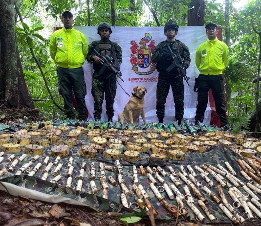 Ejército y Policía Nacional neutralizan 190 granadas adaptadas para drones de la estructura residual Martín Villa en El Castillo, Meta