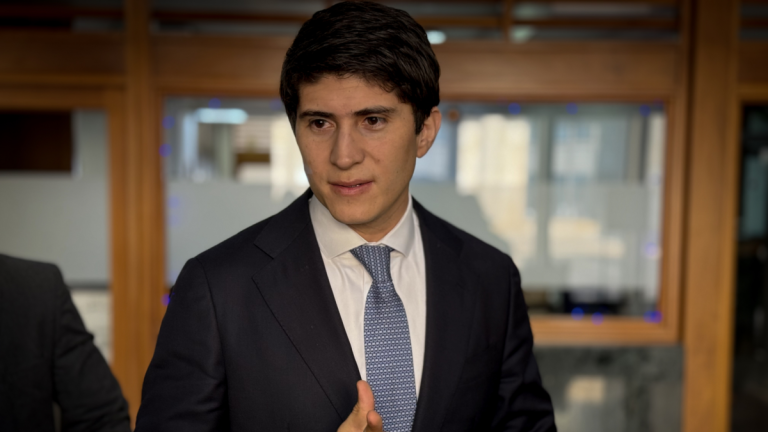 674f385db494b.r_d.444-181-0