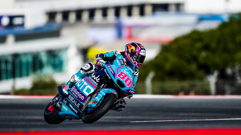 690f68ac8c31d.r_d.930-995-0