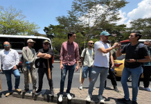 Concejal de Medellín conocido como ‘Gury’ increpa con un bate a la minga que protesta en la Alpujarra y hace dura advertencia: video genera polémica