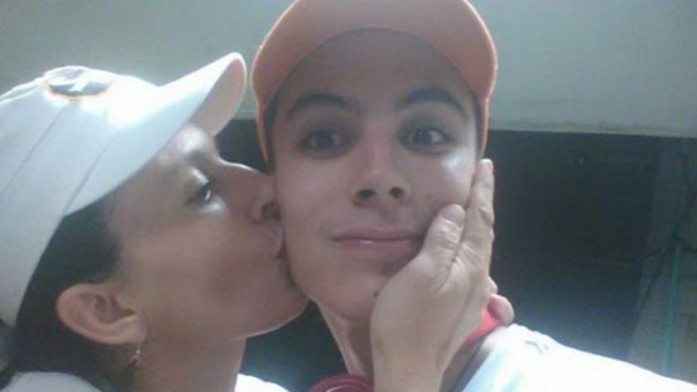 69c3f930ce00e.r_d.298-104-0