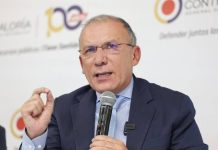 Roy Barreras dice que salida de la cárcel de jefes de bandas en Medellín busca incidir en votos a favor de Iván Cepeda: ‘No solo en Antioquia’