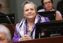 Clara López se bajaría de su aspiración presidencial para apoyar a Iván Cepeda