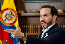 Abelardo de la Espriella cuestionó supuesto informe de inteligencia con señalamientos en su contra y exigió a la DNI confirmar su origen