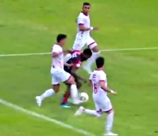 Video | ¿Qué le pasó al árbitro? En una misma jugada da continuidad y luego sanciona penalti, en victoria de Cúcuta sobre América
