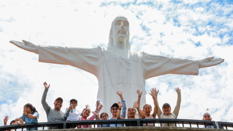 69d3bd21c8f5f.r_d.530-524-0