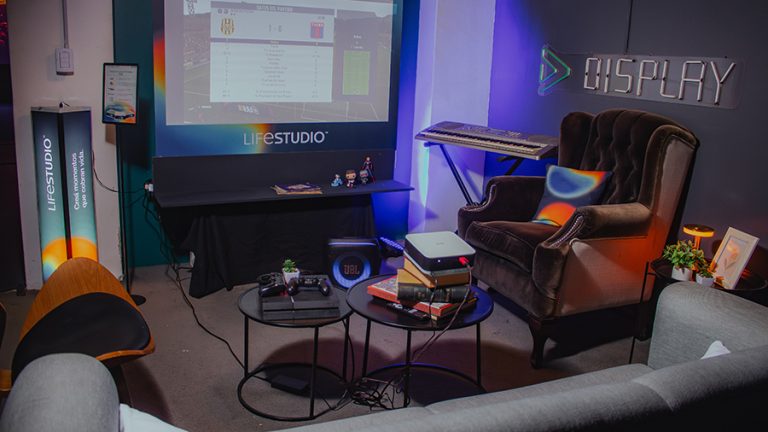 Epson-presenta-Lifestudio-su-nueva-linea-de-proyectores-smart-para-el-hogar-2