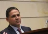 Legitimidad en el centro del debate: El Congreso respalda el ascenso de Abelardo De La Espriella al mando ejecutivo